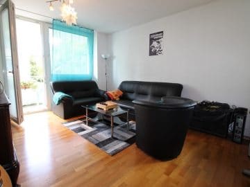 Attraktive 3,5 Zimmerwohnung mit Westbalkon in ruhiger Lage von Schwabing - Wohnzimmer