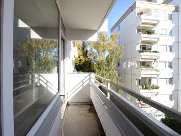 Kapitalanleger aufgepasst: Attraktives 1 ZKB Appartment mit Balkon in ruhiger, grüner Lage von Ottobrunn - Balkon
