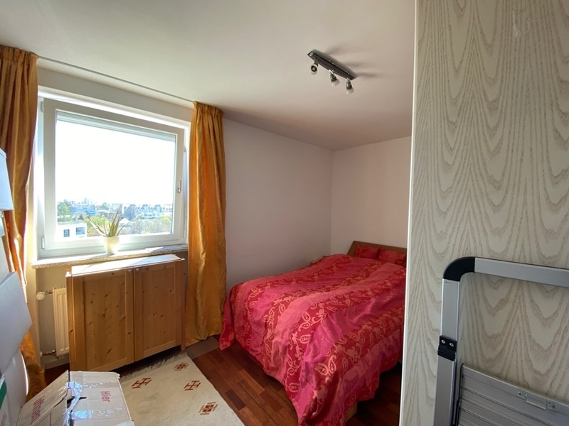 Attraktive 2 ZKB Wohnung mit Balkon und Alpenblick in begrünter Lage von Sendling / Westpark - Schlafzimmer