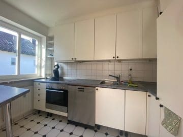 Attraktive 2 ZKB Wohnung mit Westbalkon am Ortsrand Siegertsbrunn - Küche