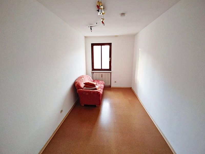 Attraktive 4 ZKB Wohnung mit Balkon in zentraler Lage von Unterhaching - Kinderzimmer