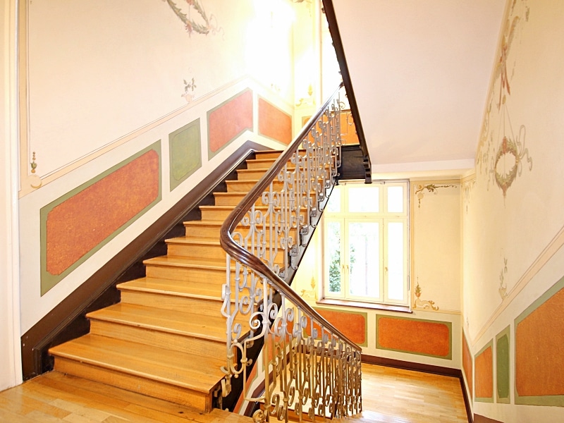 Lehel: 3,5 Zimmer Wohnung in denkmalgeschütztem und historischem Jugendstilhaus - Treppenhaus