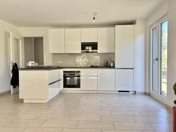 Küche - Neuwertige 3 ZKB Wohnung mit Garten in Höhenkirchen
