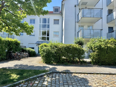 Helle 2 ZKB Wohnung mit Terrasse in Siegertsbrunn, 85635 Höhenkirchen-Siegertsbrunn, Erdgeschosswohnung