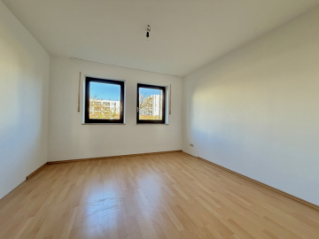 Schlafzimmer - Freie, helle 2 Zimmer Gartenwohnung in ruhiger Lage von Neuperlach