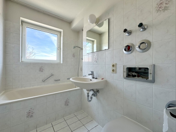 Badezimmer - Perfekte 1,5 ZKB Wohnung in Siegertsbrunn zum Renovieren