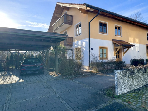 Renovierte, helle 4-ZKB-Wohnung in ruhiger Lage von Siegertsbrunn, 85635 Höhenkirchen-Siegertsbrunn / Siegertsbrunn, Maisonettewohnung