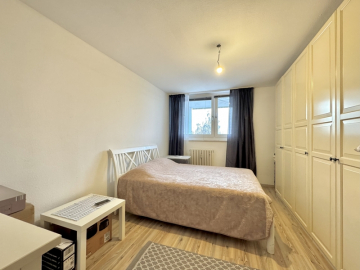 Schlafzimmer - Helle 2 ZKB Wohnung mit Loggia in zentraler Lage von Ottobrunn