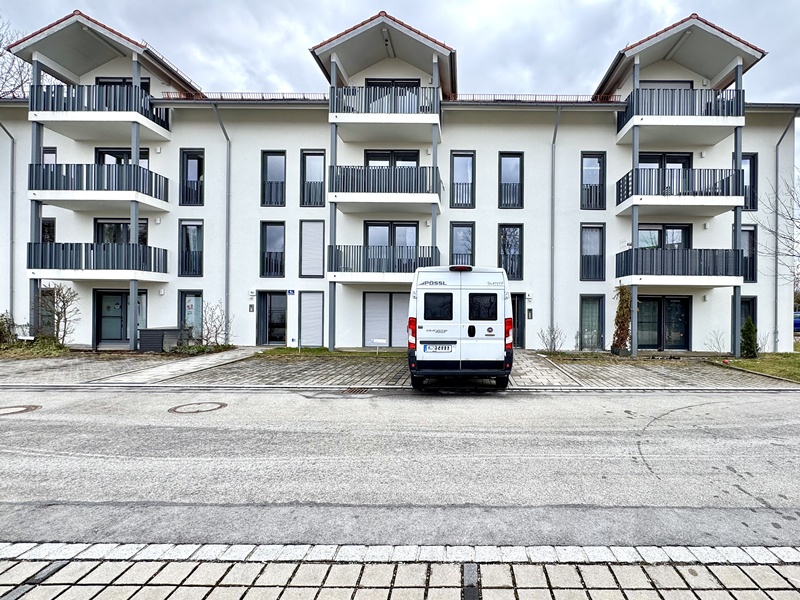 Außenansicht - Vermietete , helle 4 ZKB Wohnung mit 2 Balkonen in zentraler Lage von Sauerlach