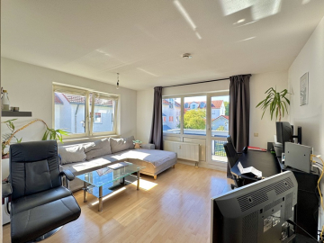 Wohnzimmer - Helle 2 ZKB Wohnung mit Balkon in Höhenkirchen-Siegertsbrunn
