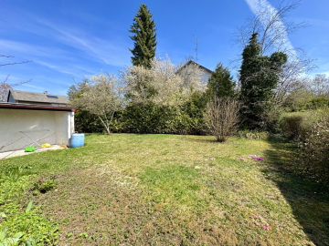 Grundstück mit Altbestand - Attraktives Baugrundstück mit Altbestand in ruhiger Lage von Höhenkirchen