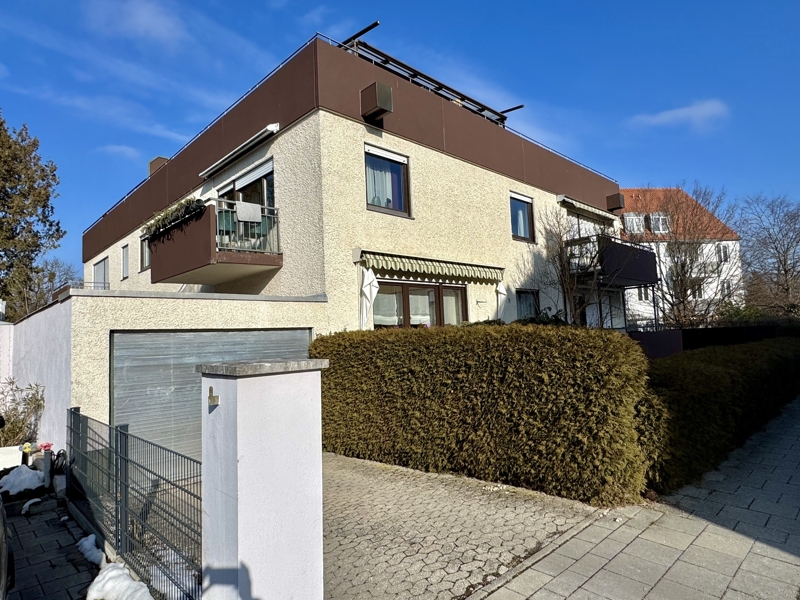 Außenbild - Großzügige, vermietete 3-Zimmer-Wohnung mit Westbalkon in München Moosach