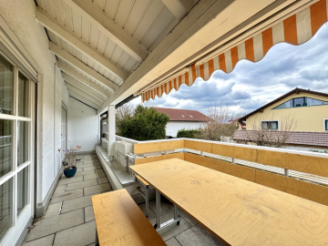 Balkon - Große, helle 4 ZKB Wohnung mit Balkon über 2 Etagen in Aying / Dürrnhaar