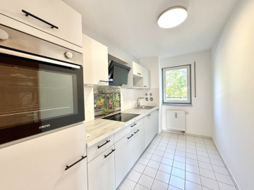 Küche - Großzügige 2 ZKB Wohnung mit zwei Balkone in zentraler Lage von Höhenkirchen
