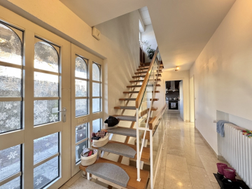 Treppen - Familienfreundliche Doppelhaushälfte mit besonderem Charme