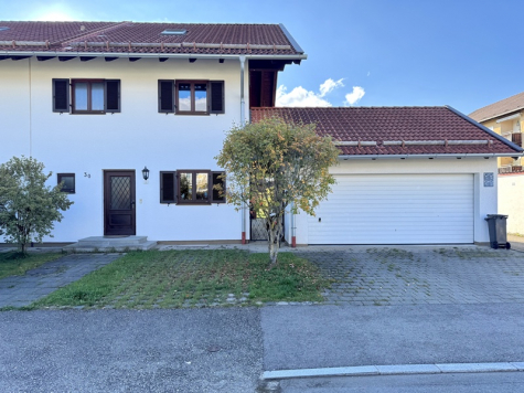 Helle Doppelhaushälfte mit Garten in ruhiger Lage von Höhenkirchen, 85635 Höhenkirchen-Siegertsbrunn, Doppelhaushälfte