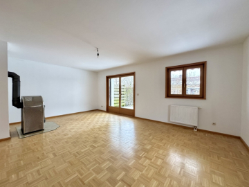 Wohnzimmer - Helle Doppelhaushälfte mit Garten in ruhiger Lage von Höhenkirchen