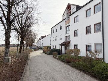 Außenansicht - Attraktive 2 ZKB DG Wohnung mit Balkon in ruhiger Lage von Siegertsbrunn