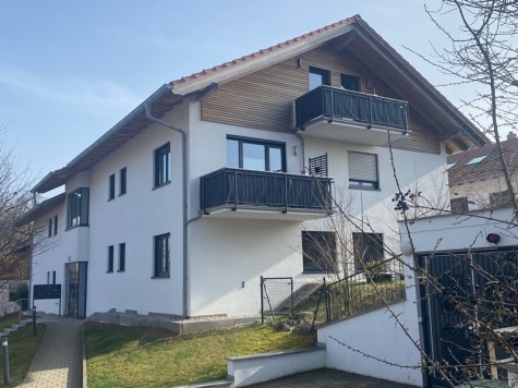 Individuelle & große 2,5 ZKB DG Maisonettewhg. mit 2 Balkonen in bevorzugter Lage von Oberhaching, 82041 Oberhaching, Maisonettewohnung
