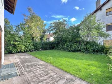 Garten - Barrierefreie Doppelhaushälfte mit Aufzug in Höhenkirchen